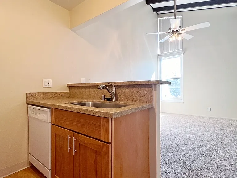 328/340 Rheem apartments — Photo 7