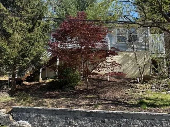 117 Pearl St, East Stroudsburg, PA 18301