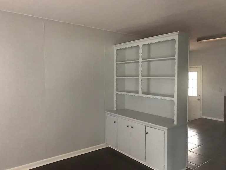 303 Drake Blvd — Photo 5