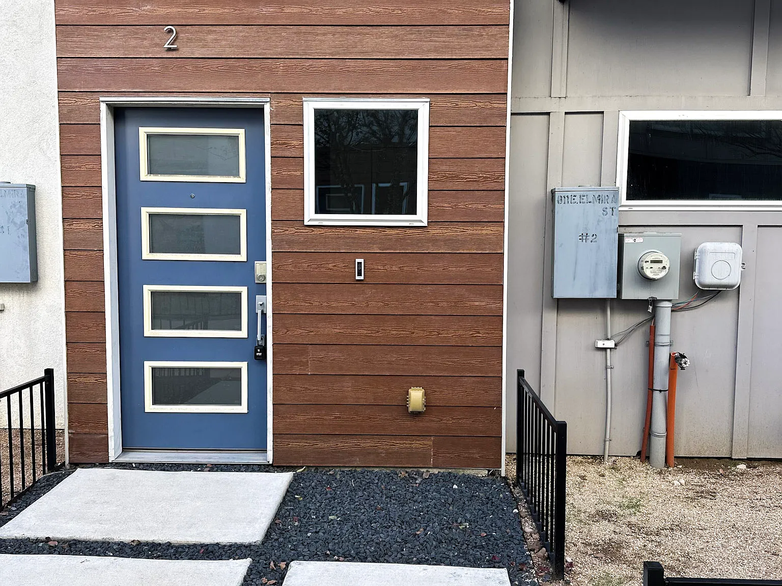 2 bed, 2.5 bath, 1353 sqft, $2,400 — Photo 1