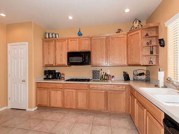4th image of 10638 Casa Bianca St