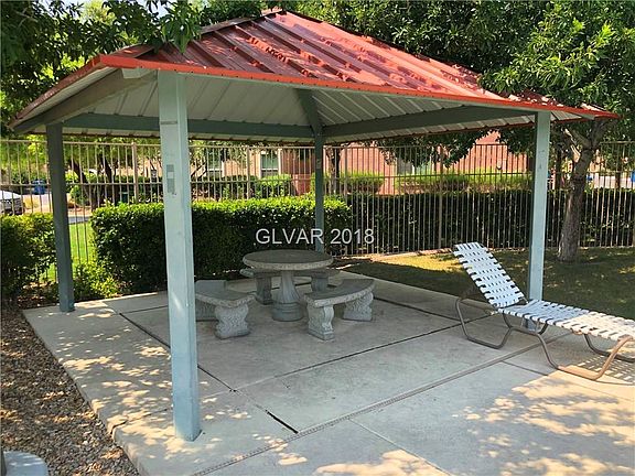 3rd image of 6314 Smooth Plain Ave