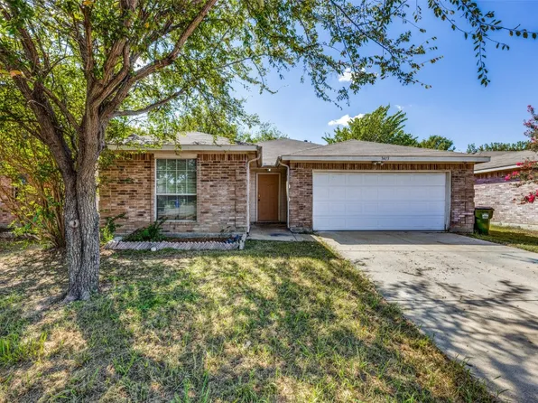 3413 Deerfield Dr, Balch Springs, TX 75180