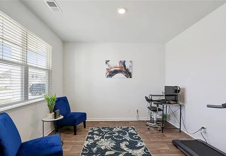 147 Troupe Dr — Photo 4