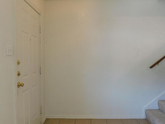 4th image of 5701 Allstar Ct APT B