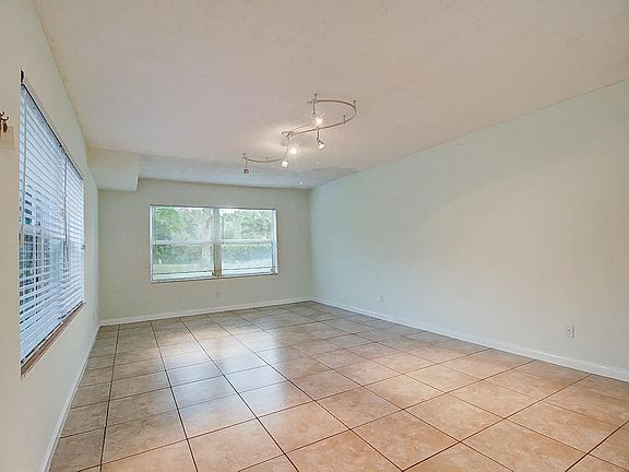 3rd image of 44 Essex Court #B