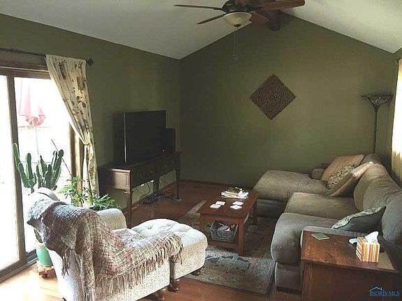 4th image of 722 McKinley Dr