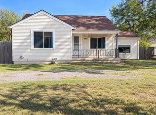 338 N Joann St, Wichita, KS 67203
