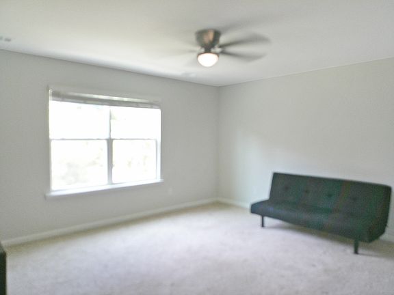 4th image of 62 Keowee Ln
