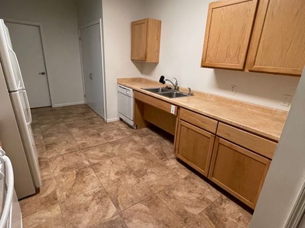 425 Corning St SUITE B