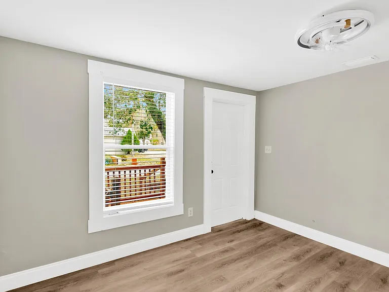 547 Wildwood Way #B — Photo 10