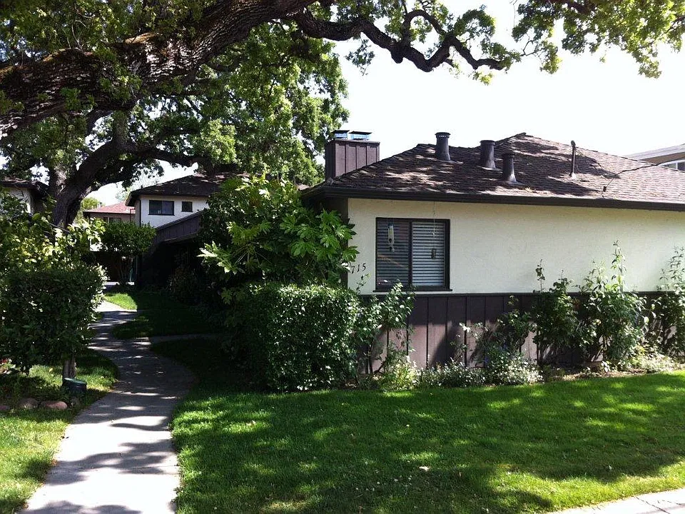 Front of fourplex