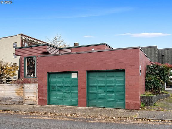 5th image of 1305 SE Belmont St