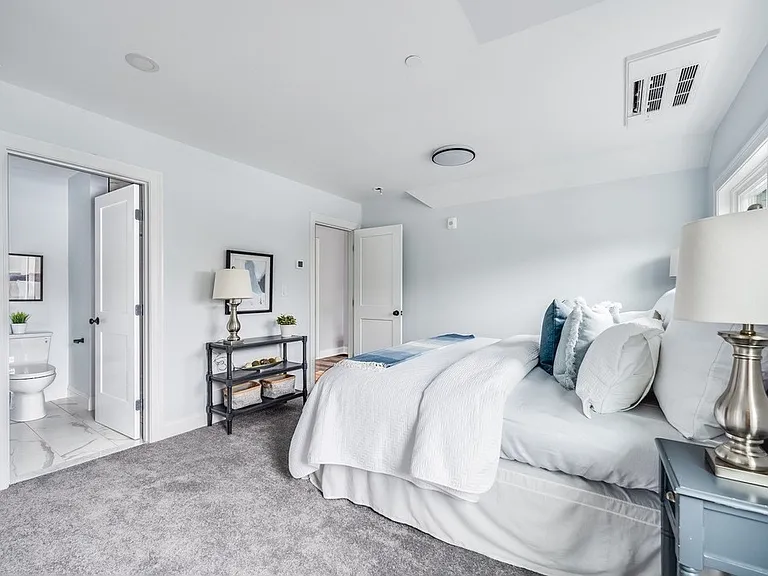 451 Essex St #2 — Photo 11