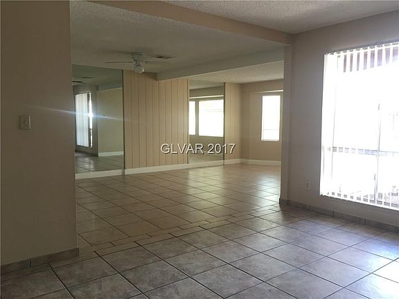 2nd image of 4628 Sawyer Ave #0