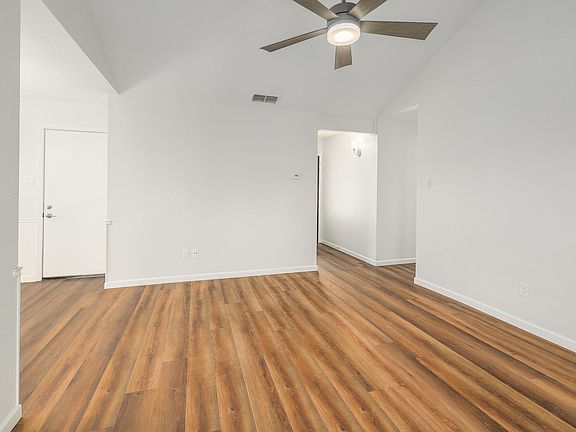 5th image of 8206 Wavertree Ct