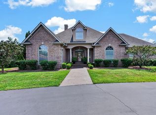 1041 Hidden Valley Dr, Morgantown, KY 42261