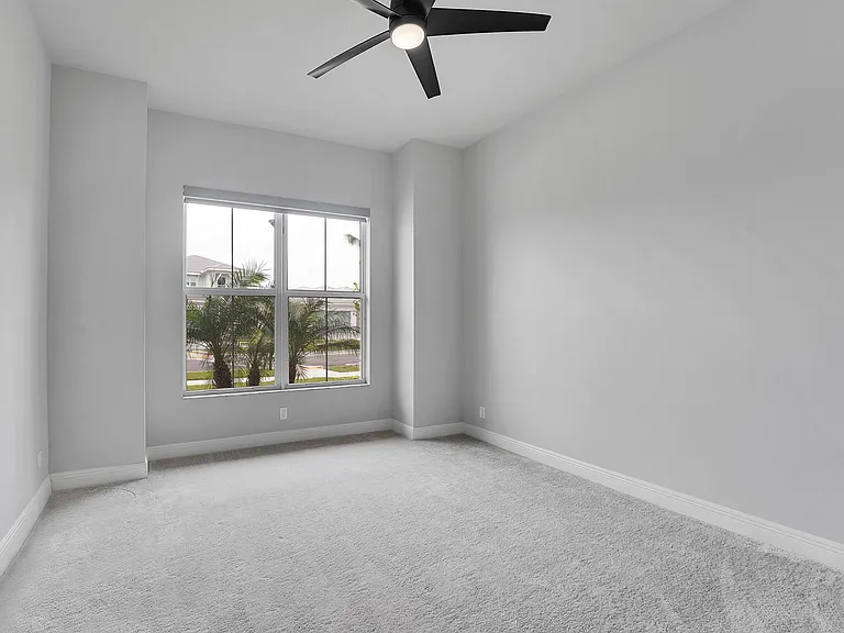 12582 Nautilus Cir — Photo 15