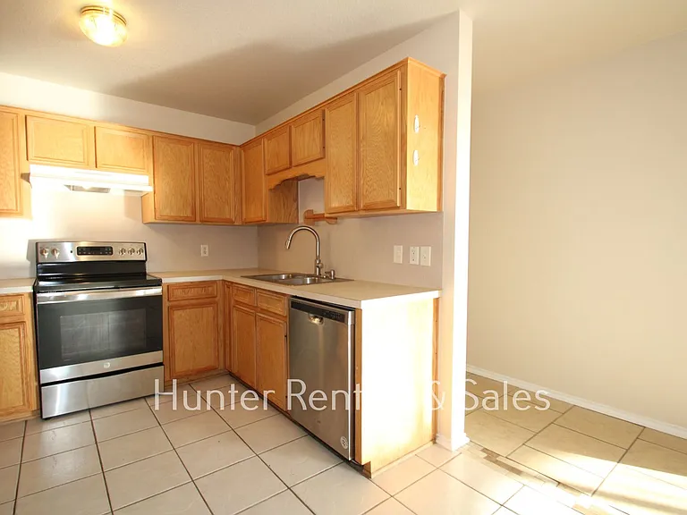 4403B July Dr — Photo 6
