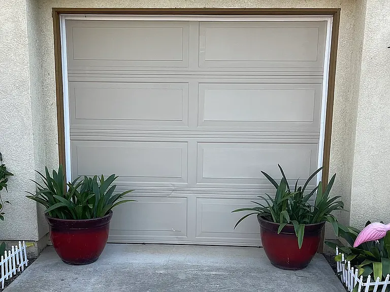 3200 Toopal Dr #1 — Photo 2