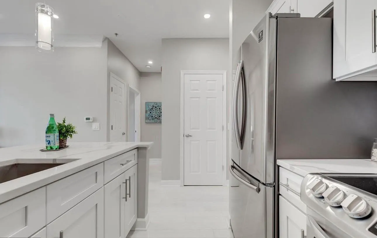 1 bed, 690 sqft, $2,150 — Photo 4