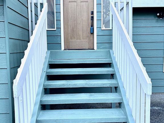 2nd image of 4812 Monte Vista Place