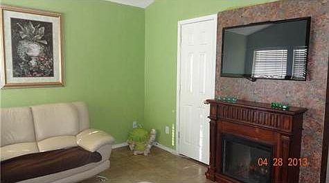 4th image of 10988 Northampton St