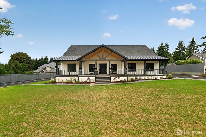 2nd image of 17430 Interurban Boulevard
