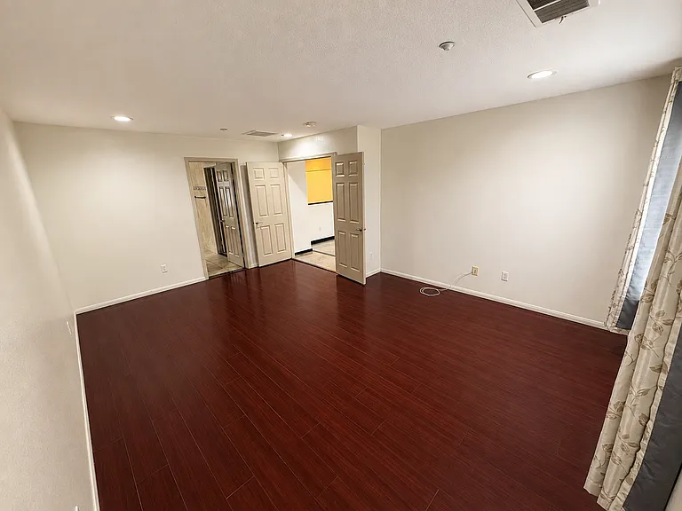621 Marbella Ct — Photo 19