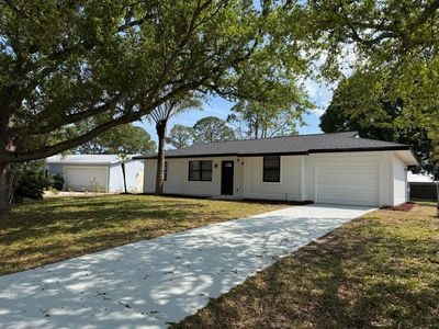 590 NW Sherbrooke Avenue, Port Saint Lucie, FL, 34983