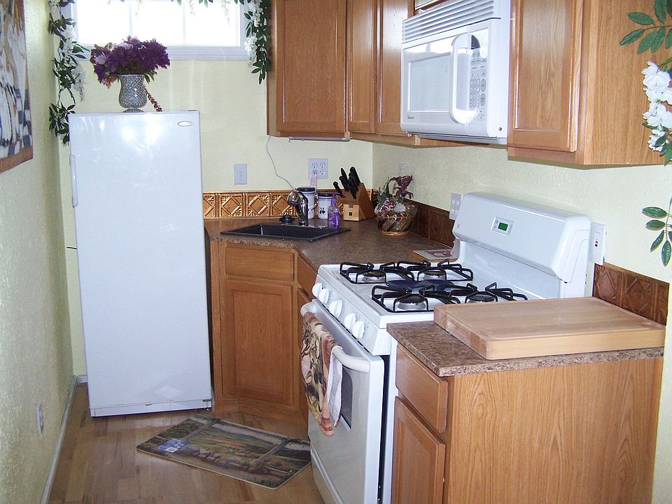 2nd image of 427 2nd Ave SE