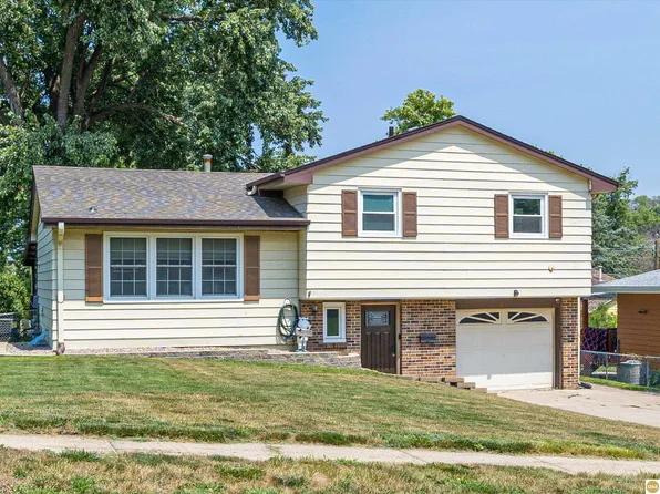 7718 Vernon Ave, Omaha, NE 68134