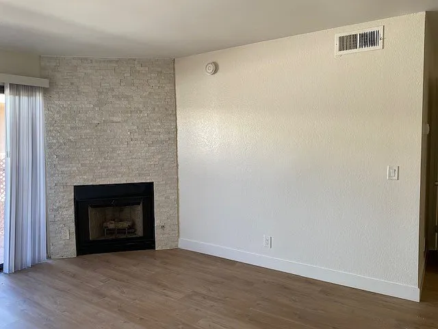 7636 Fulton Ave. — Photo 9