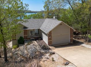 21425 Black Oak Dr, Garfield, AR 72732