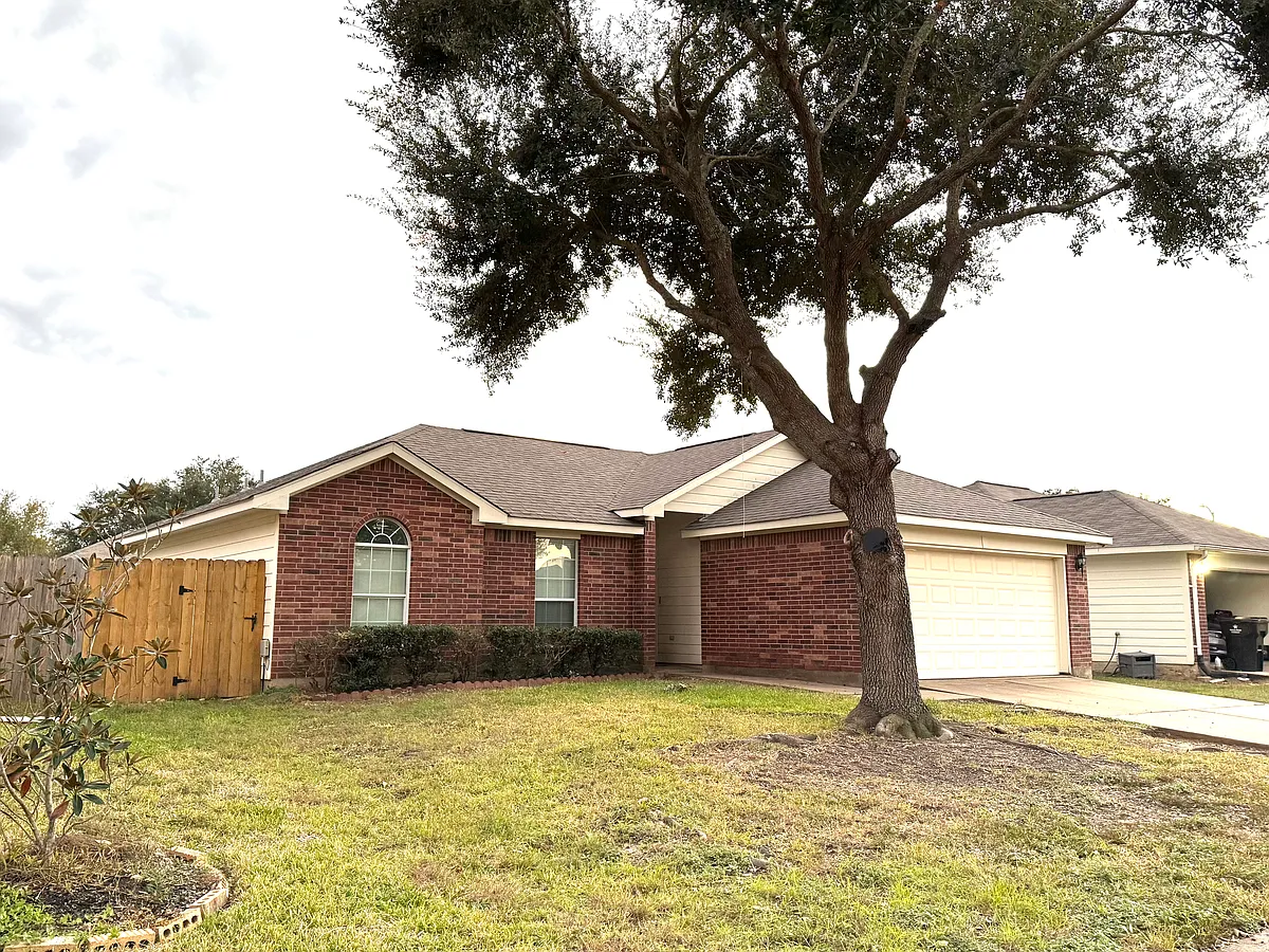 Building Photo - 24127 Bar Kay Ln