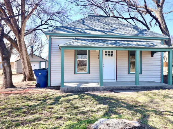 147 N Dacey Ave, Bentley, KS 67016