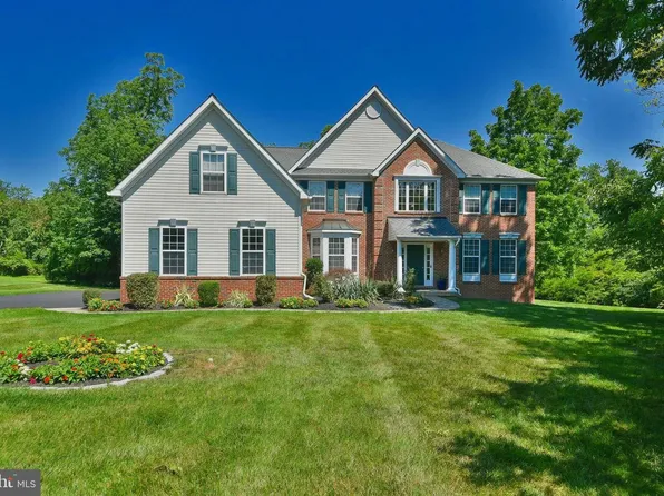 414 Forest Ln, North Wales, PA 19454