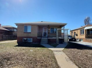 1771 Clinton St, Aurora, CO 80010