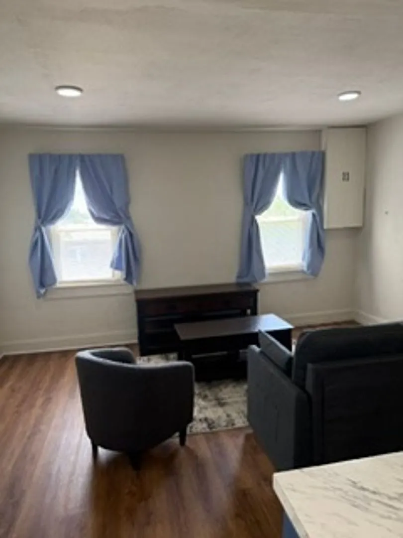 Charming 2BR Townhome in Baltimore — Photo 1