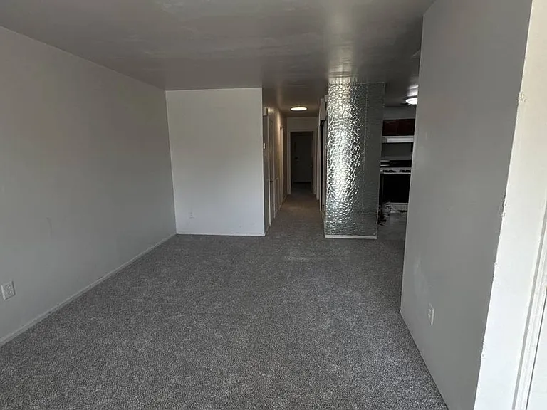 2831 Saxton Rd — Photo 1