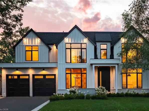 61 Highland Rd, Oakville, ON L6K 1S8