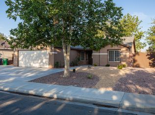 43827 Serenity Ct, Lancaster, CA 93535