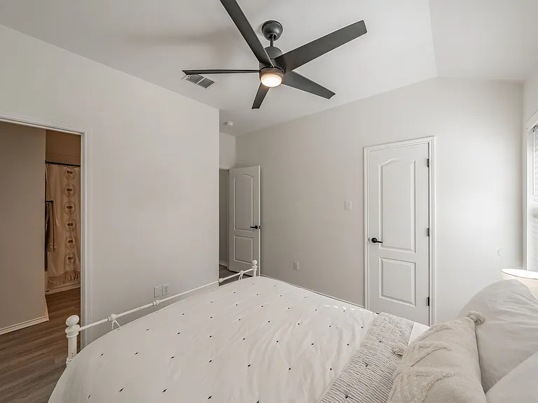 9040 Weller Ln — Photo 25