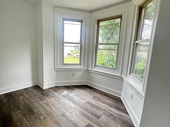 4th image of 1111 W Lehigh Ave APT 3