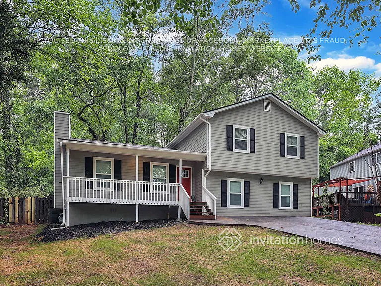 722 Stonehill Ct — Photo 3