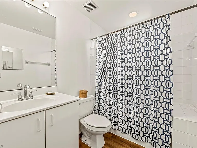 280 Robin Hood Cir #101 — Photo 15