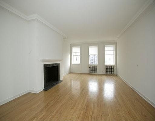 1st image of 424 W Melrose St APT 9B