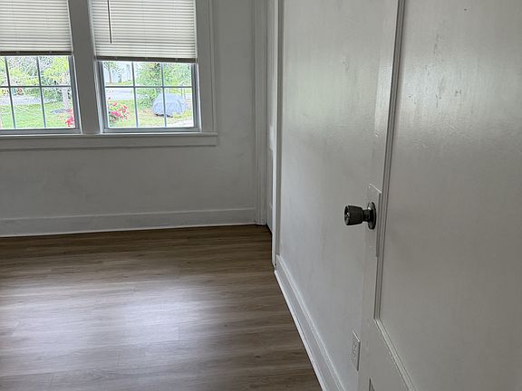 2nd image of 3015 Oakland Blvd NW APT A