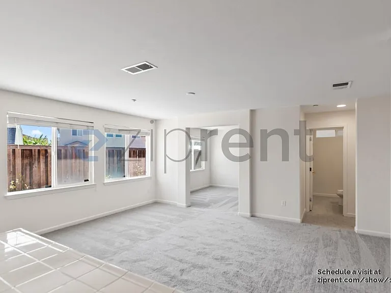 419 Malcolm Dr — Photo 10