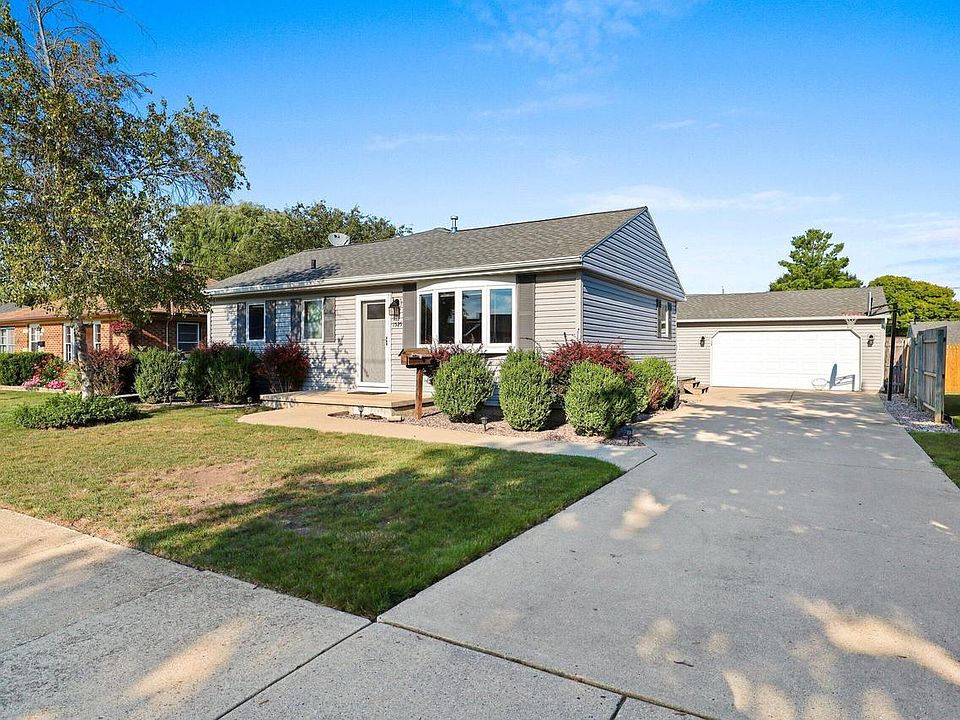 1st image of 1525 S 25th STREET